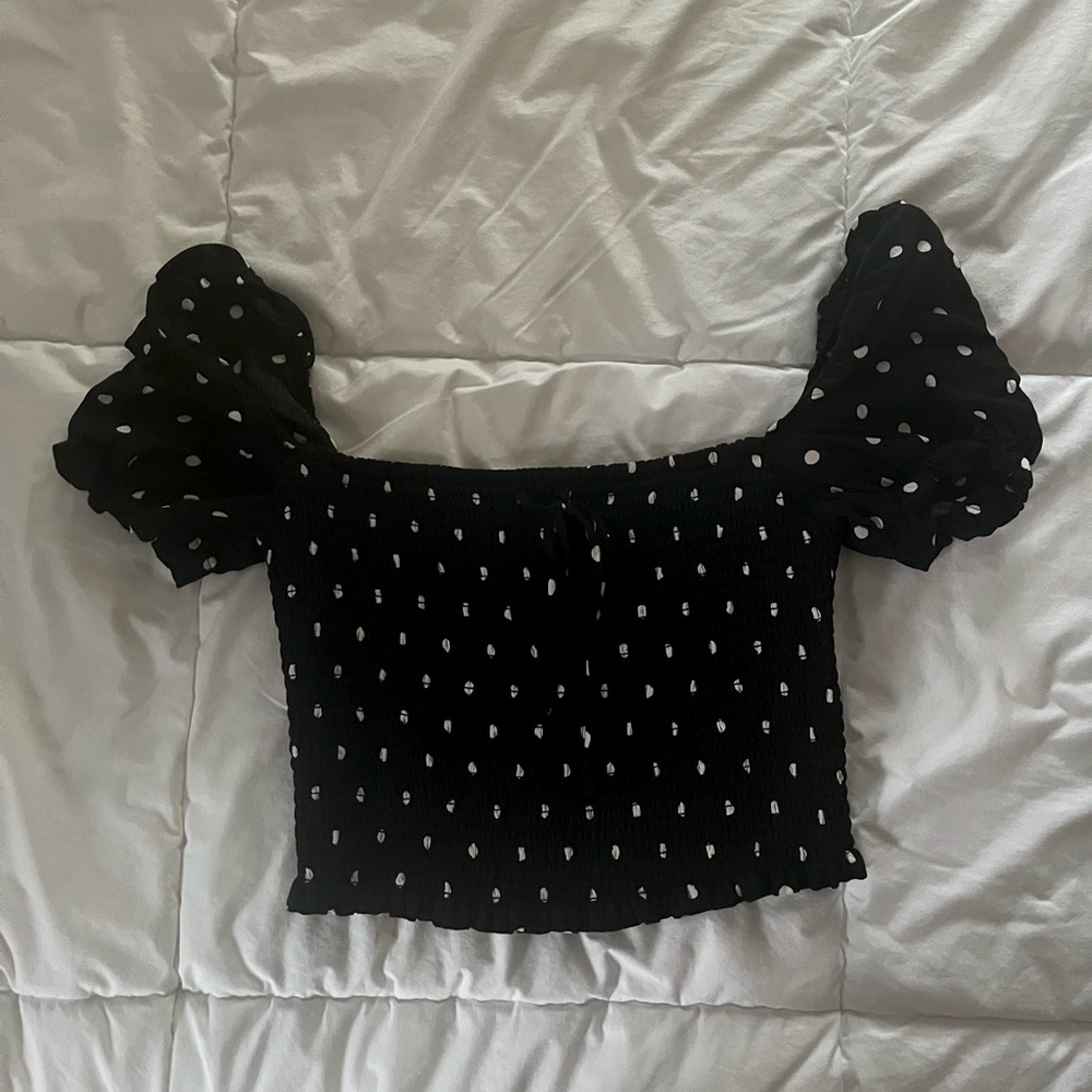 Aritzia Wilfred Smocked Blouse